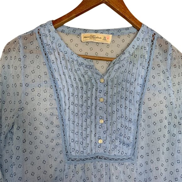 Abercrombie & Fitch Blouse Blue Sheer Mini Floral Print Shirt Womens Size XSmall - Picture 2 of 6